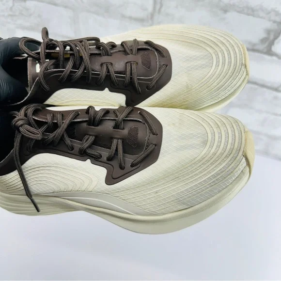 APL Women Streamline Sneakers Sz 6 Ivory Athleisure Athletic Running Gym Active - Picture 10 of 10